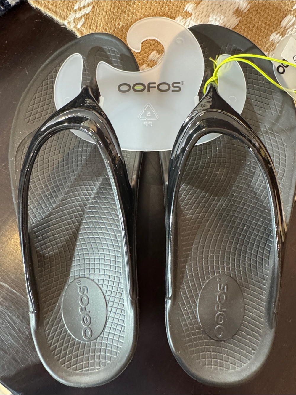 OOFOS Women's Black Recovery Sandals